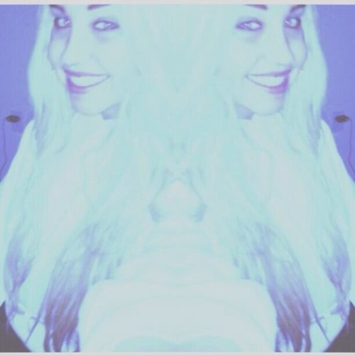 Twitter (AmandaBynes)