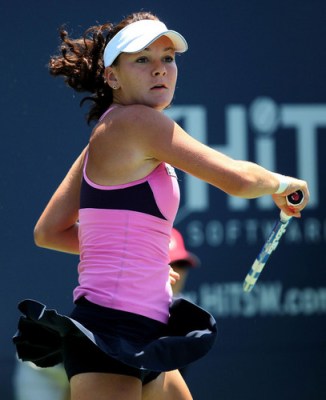 Twitter (ARadwanska)